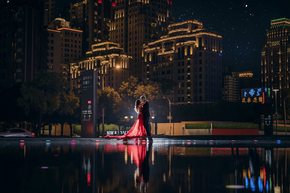 婚紗照,婚紗照風格,台中婚紗景點,夜景婚紗,台中歌劇院