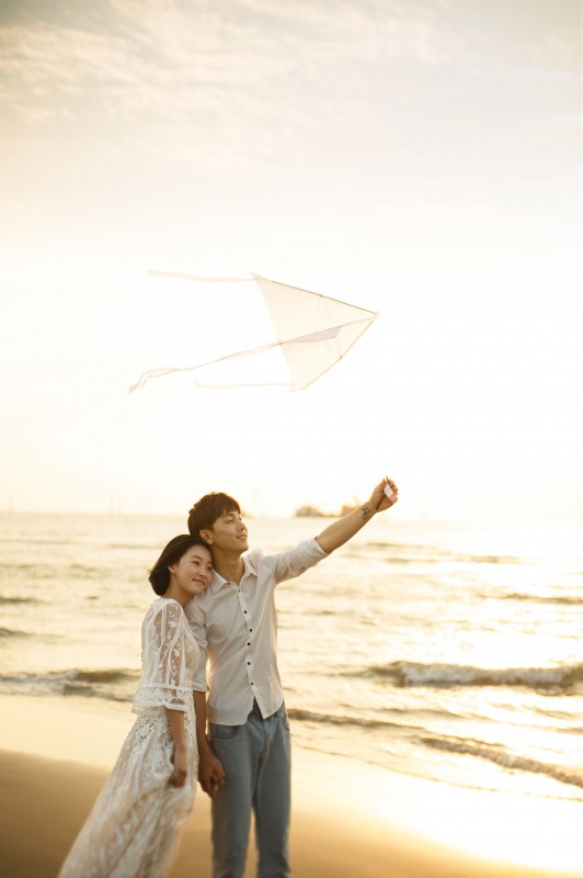 苗栗婚紗景點,夕陽婚紗,海邊婚紗照,海邊婚紗,通宵海水浴場