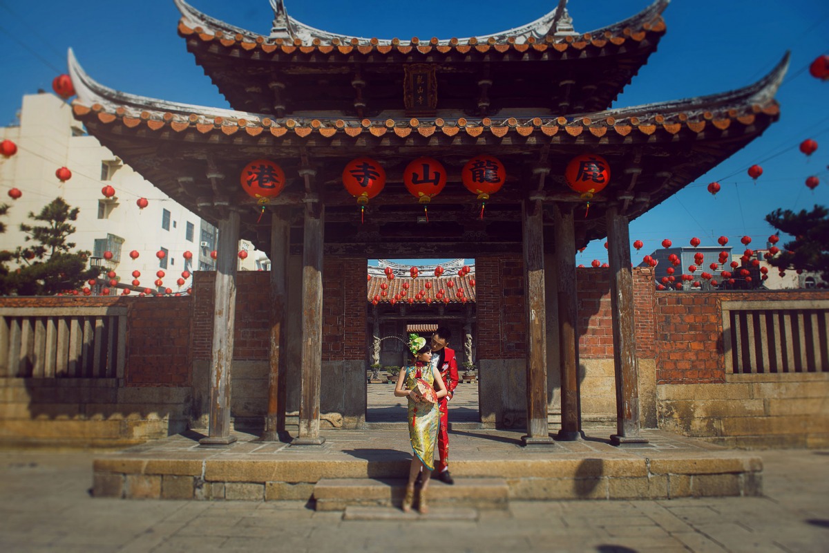 旗袍婚紗,中國風婚紗,龍鳳褂,中式婚紗照,龍山寺