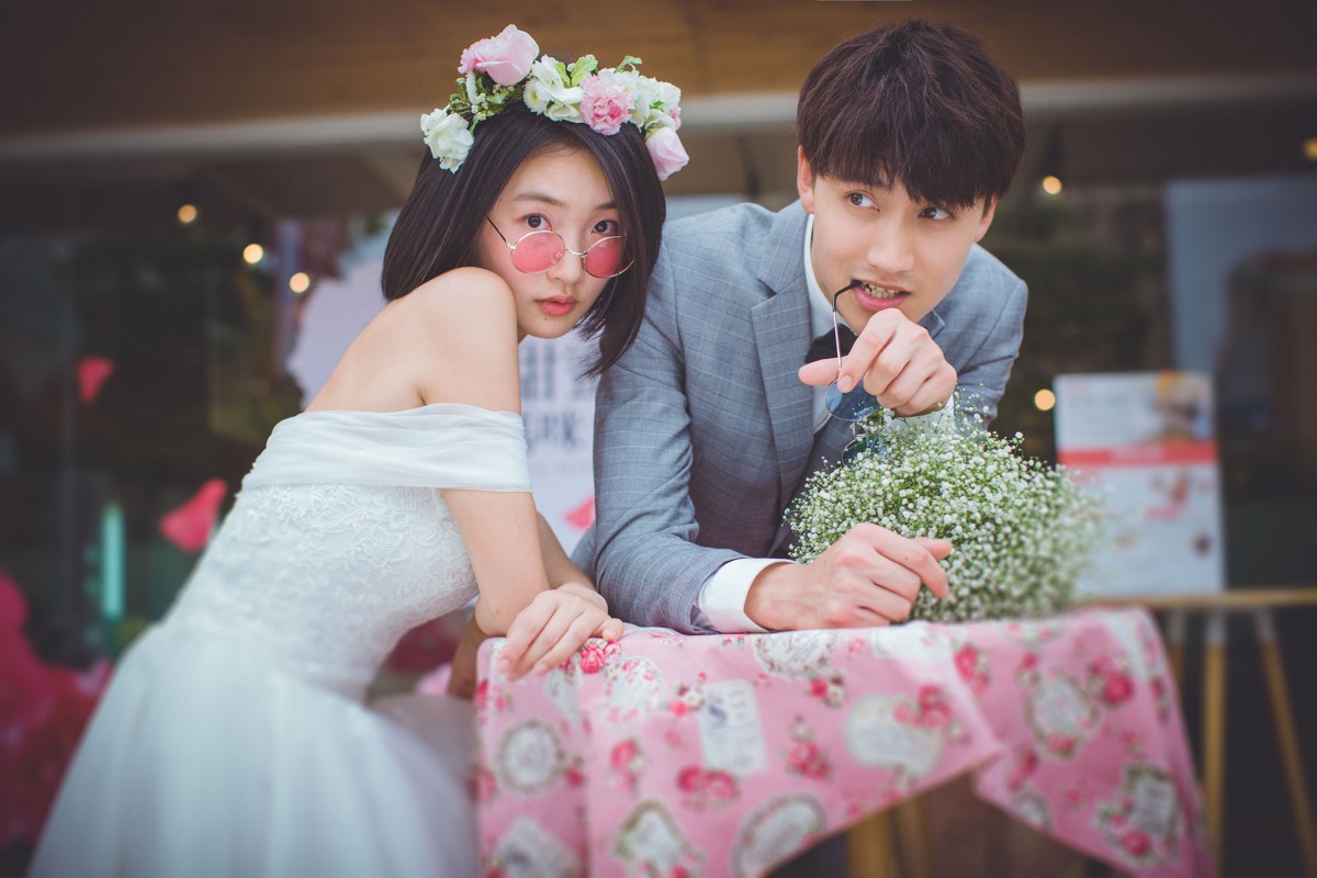 婚紗照自然,自然婚紗照,台中婚紗,街拍婚紗,五權西四街