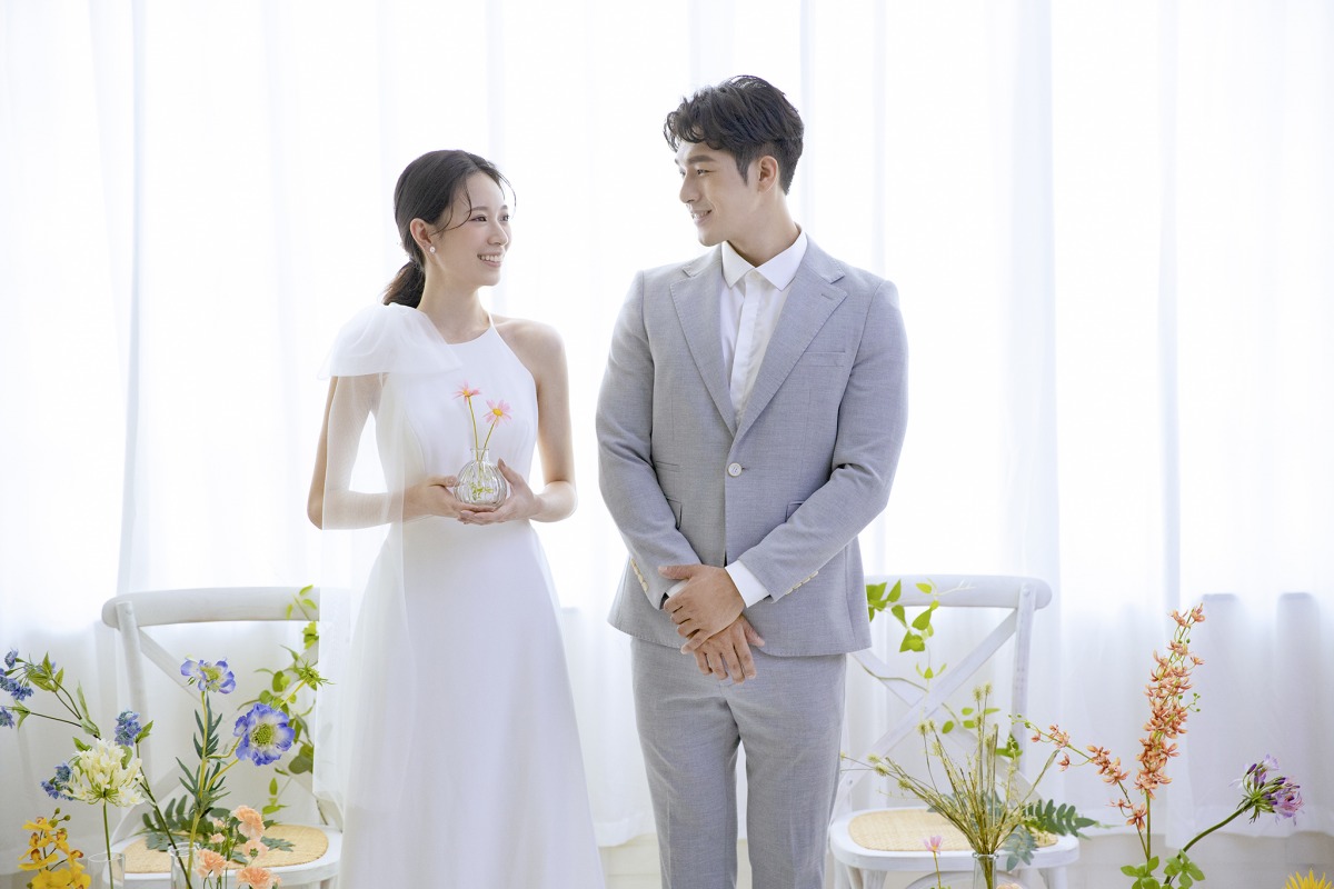 台中婚紗推薦,桃園婚紗推薦,韓式婚紗,韓系婚紗,華納婚紗攝影棚內
