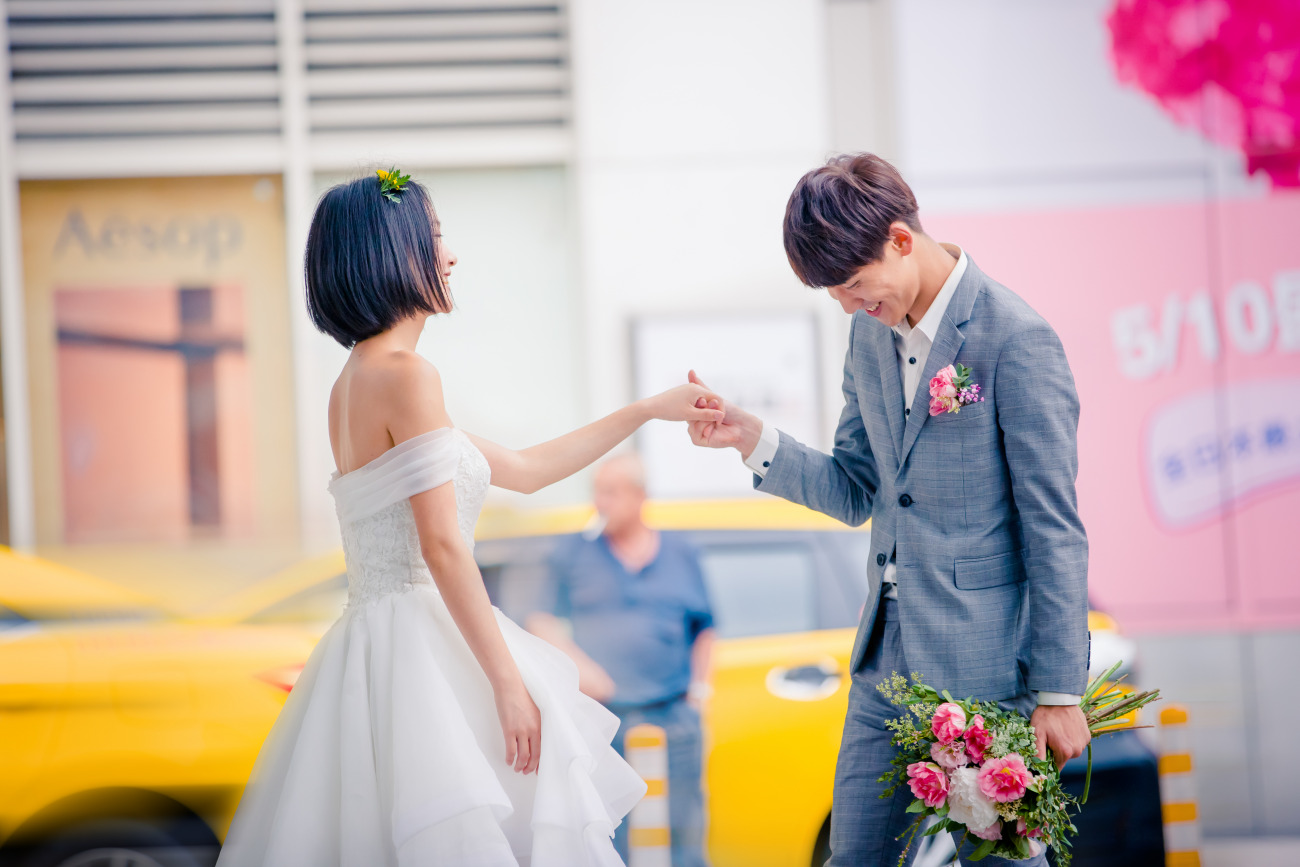 婚紗照姿勢,婚紗姿勢,婚紗pose,拍婚紗照姿勢