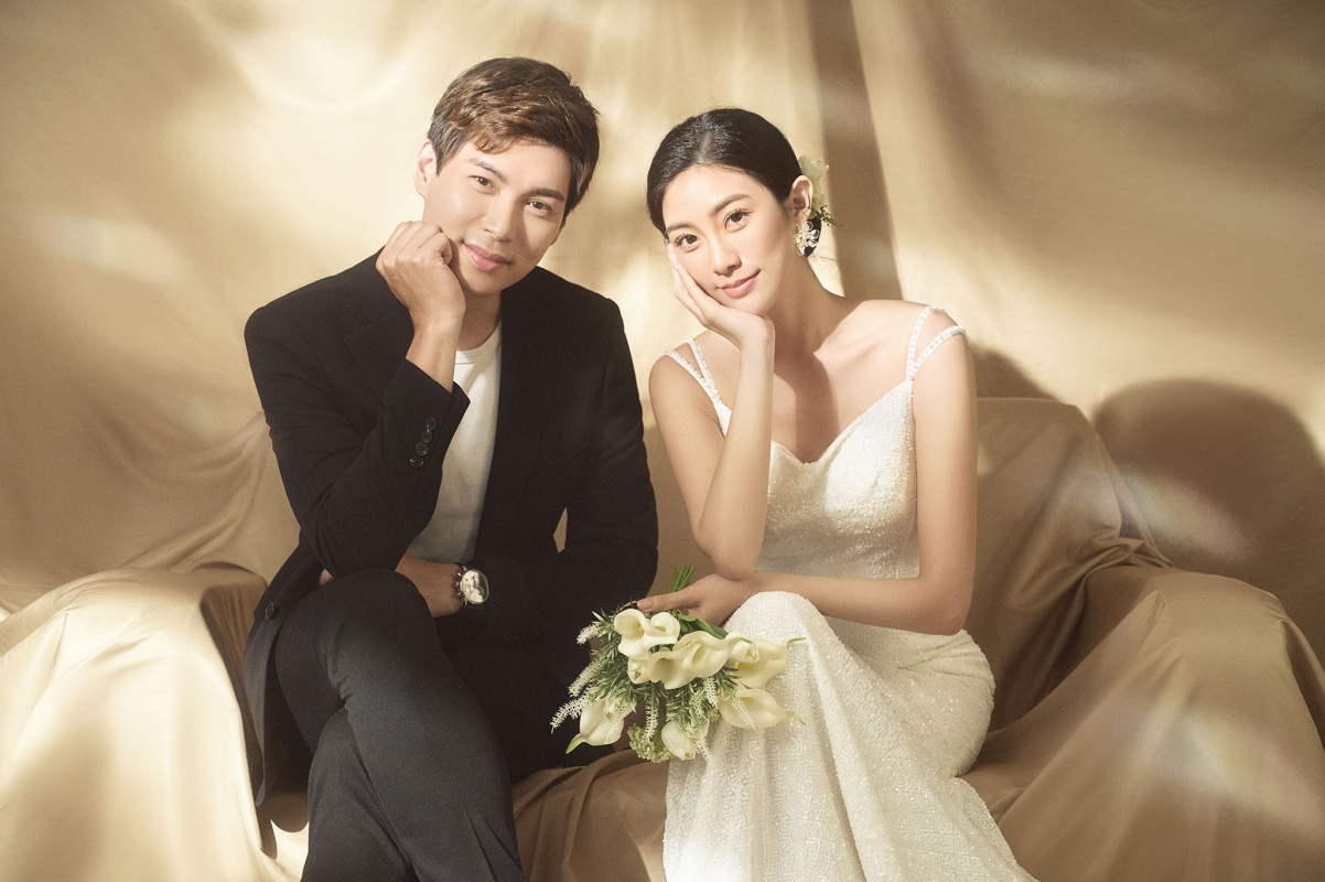 台中婚紗推薦,桃園婚紗推薦,韓式婚紗,韓系婚紗,華納婚紗攝影棚內