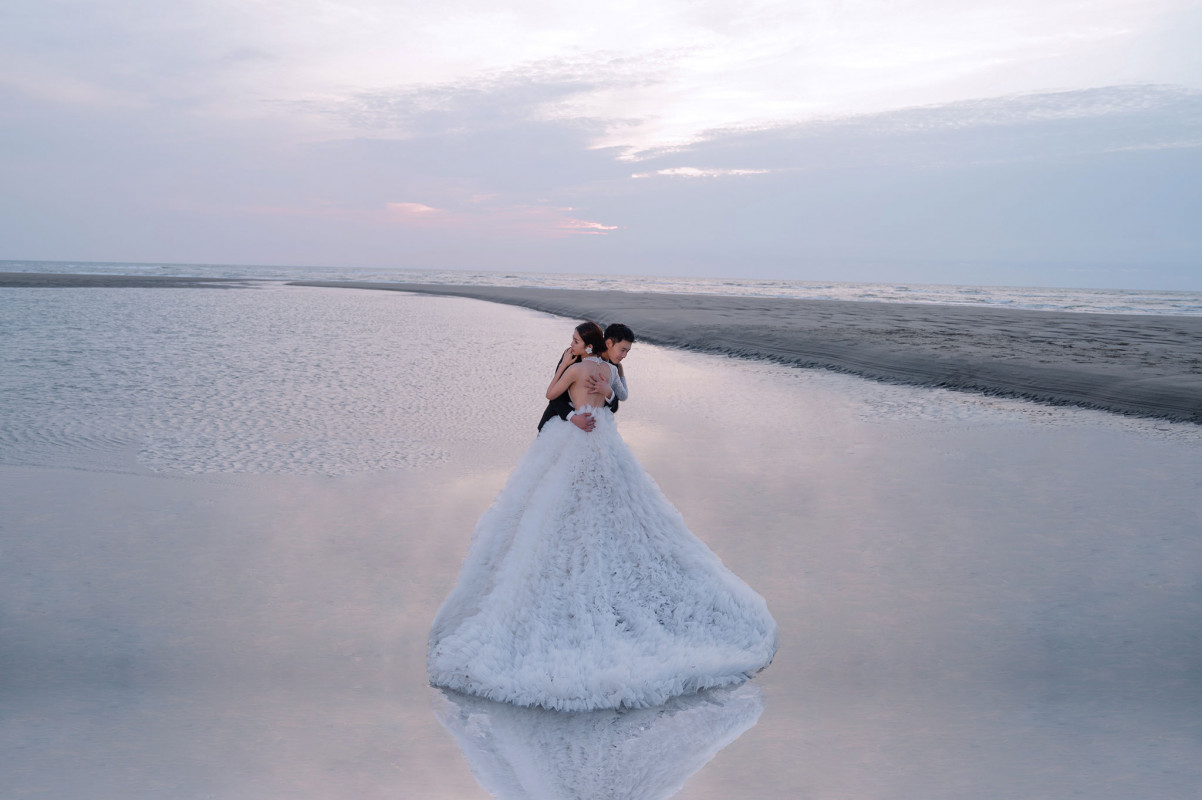 苗栗婚紗景點,台中婚紗,海邊婚紗照,海邊婚紗,苑里養殖場
