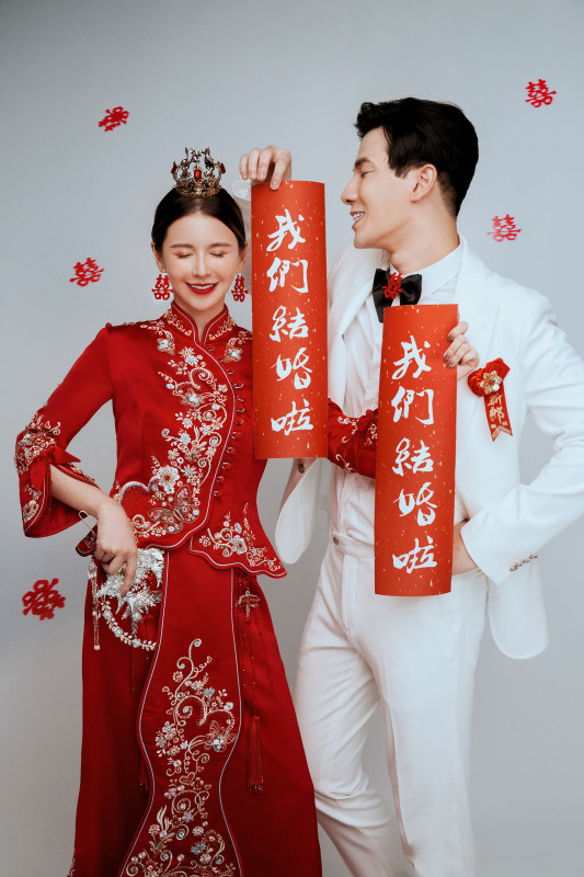 台中婚紗推薦,桃園婚紗推薦,中式婚紗,秀禾服,華納婚紗攝影棚內