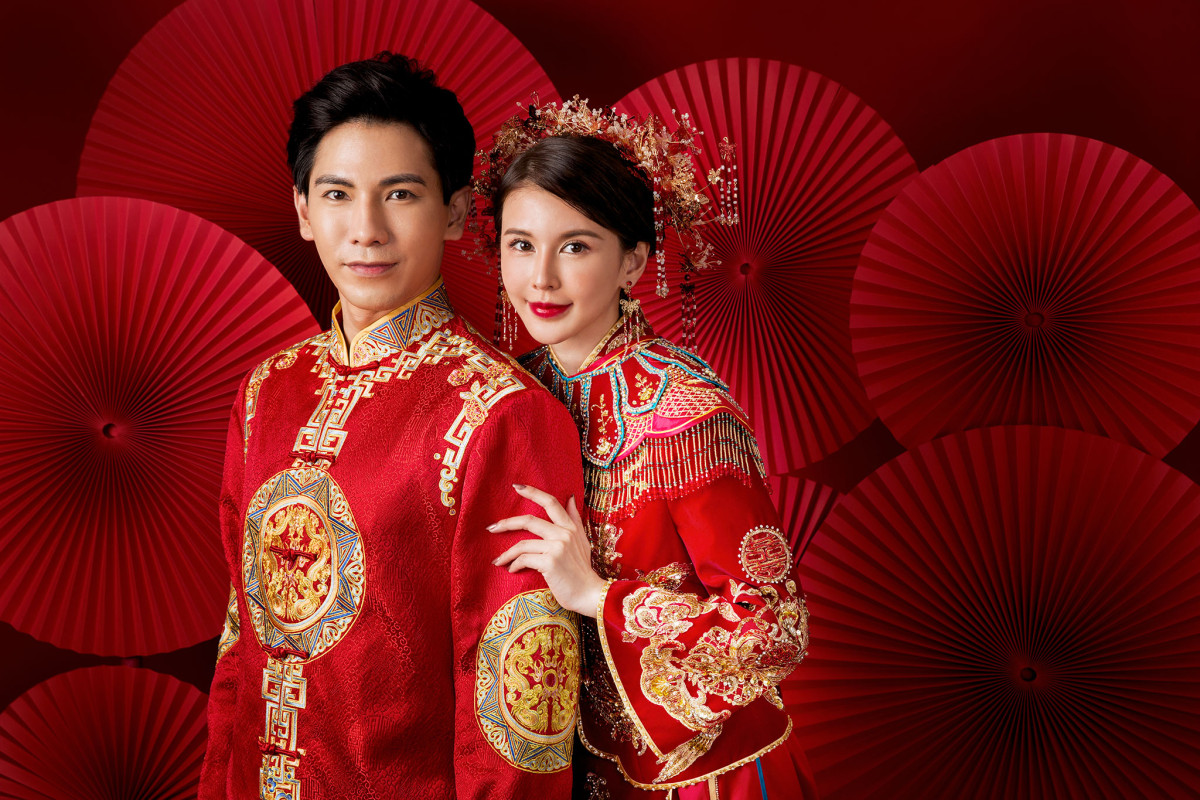 台中婚紗推薦,桃園婚紗推薦,中式婚紗,秀禾服,華納婚紗攝影棚內