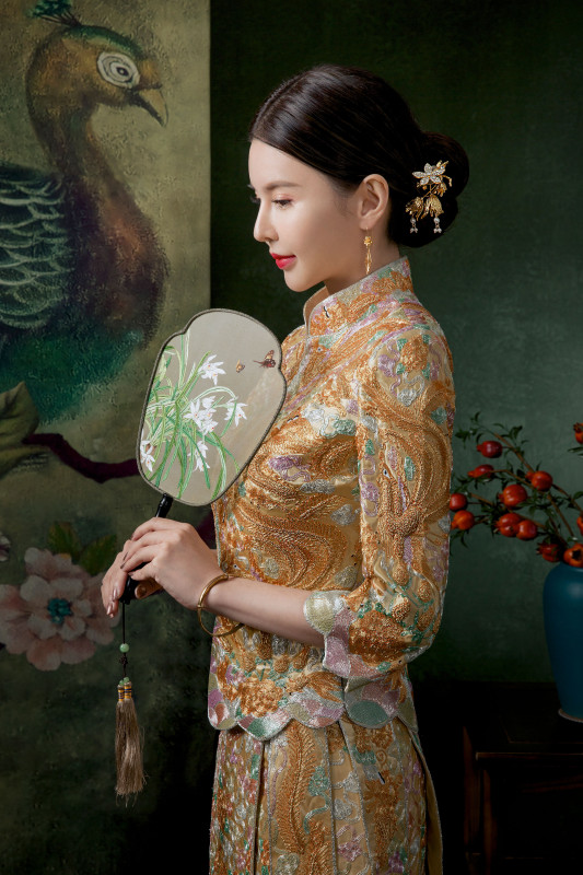 台中婚紗推薦,桃園婚紗推薦,中式婚紗,龍鳳褂婚紗,華納婚紗攝影棚內