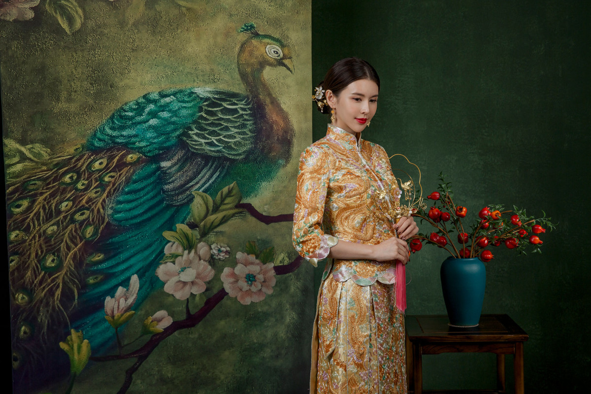 台中婚紗推薦,桃園婚紗推薦,中式婚紗,龍鳳褂婚紗,華納婚紗攝影棚內