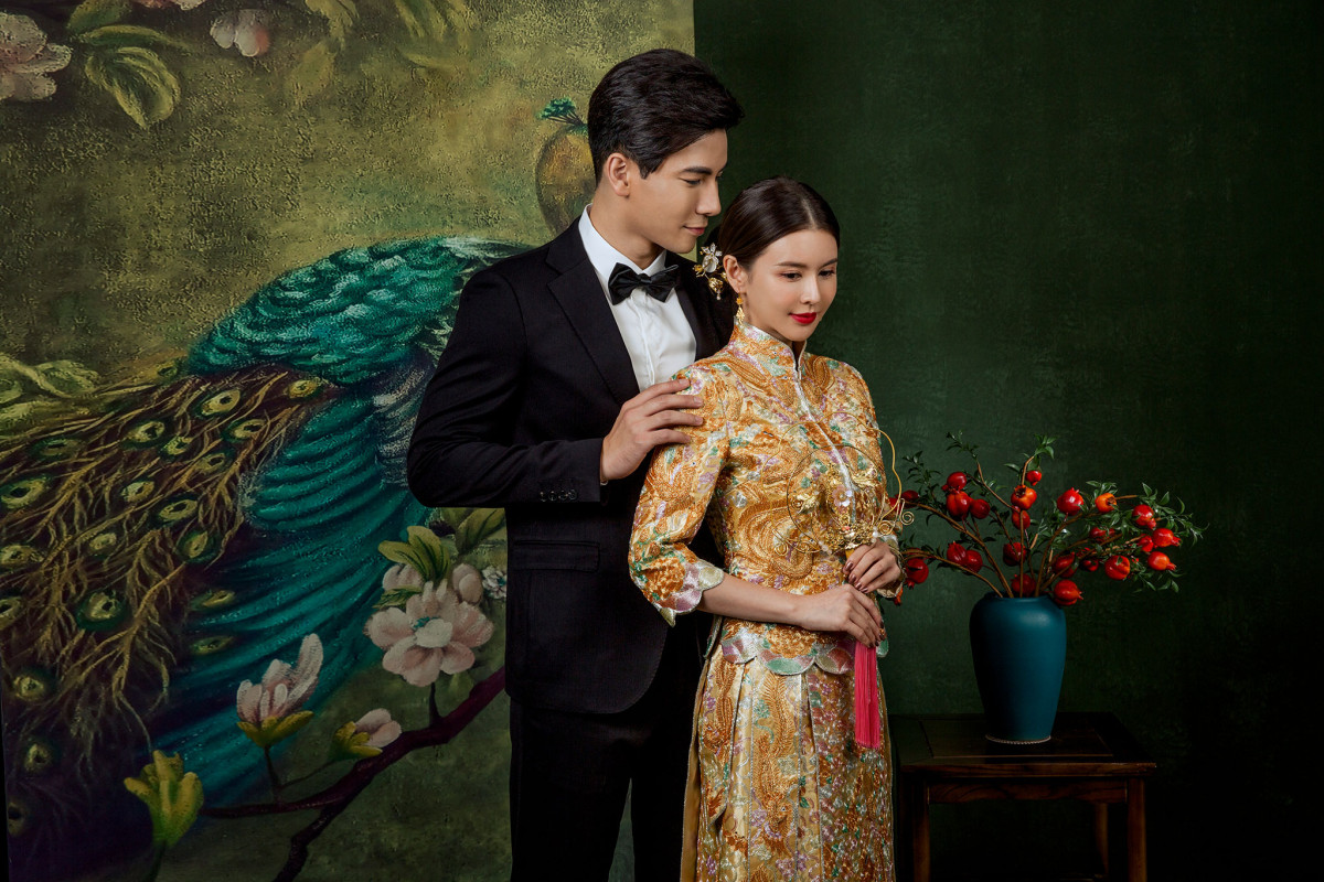 台中婚紗推薦,桃園婚紗推薦,中式婚紗,龍鳳褂婚紗,華納婚紗攝影棚內