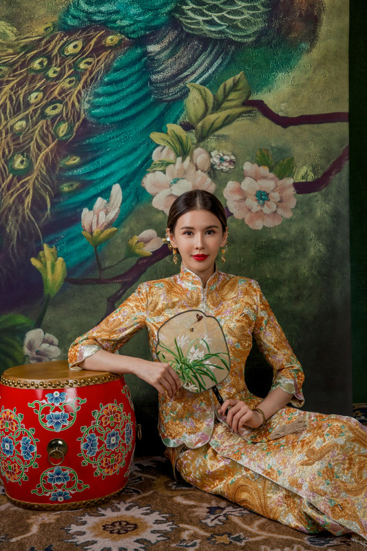 台中婚紗推薦,桃園婚紗推薦,中式婚紗,龍鳳褂婚紗,華納婚紗攝影棚內