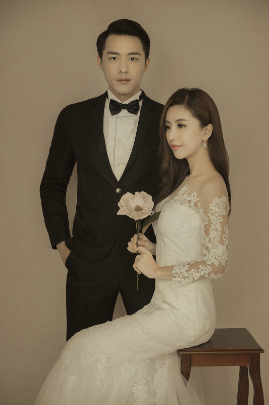 台中婚紗推薦,桃園婚紗推薦,中式婚紗,復古婚紗,華納婚紗攝影棚內