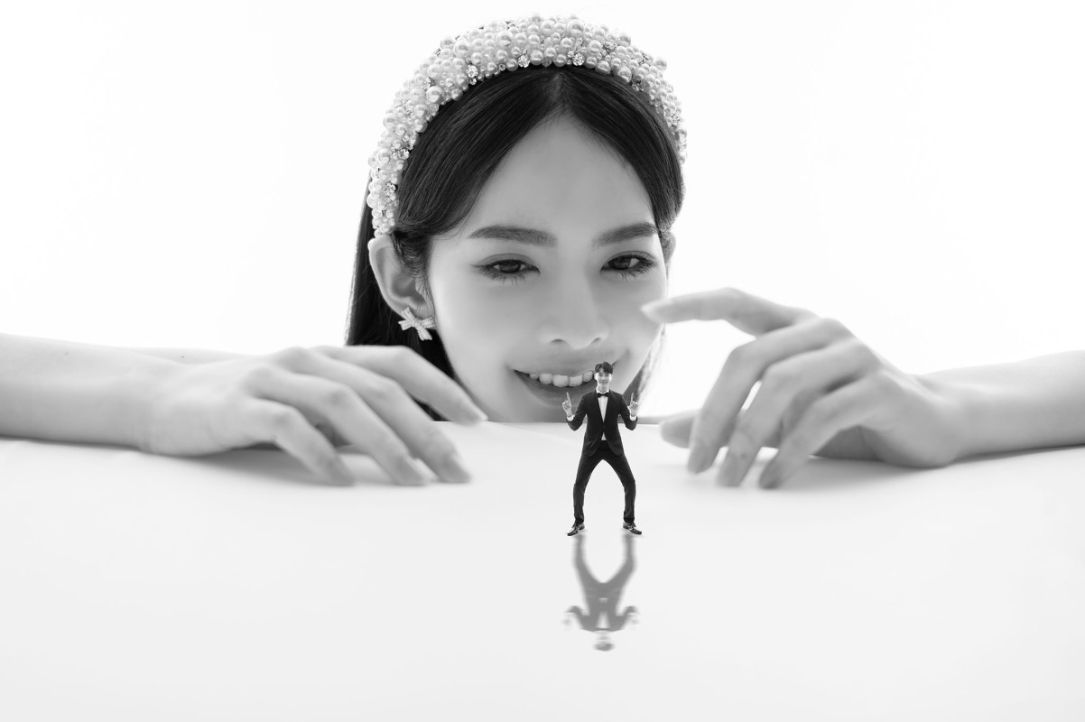 台中婚紗推薦,桃園婚紗推薦,創意婚紗照,特殊婚紗照,華納婚紗攝影棚內