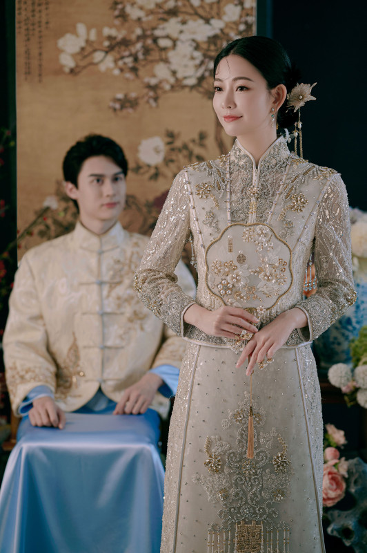 台中婚紗推薦,桃園婚紗推薦,中式婚紗,秀禾服,華納婚紗攝影棚內
