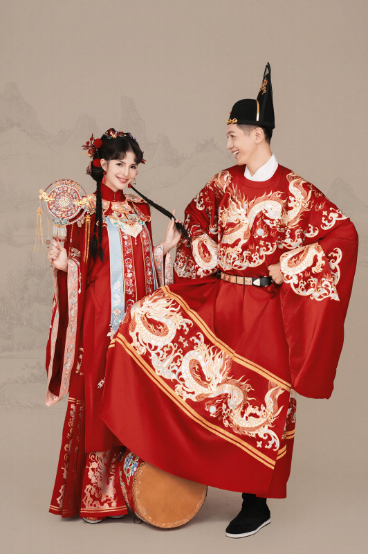 台中婚紗推薦,桃園婚紗推薦,中式婚紗,漢服婚紗,華納婚紗攝影棚內
