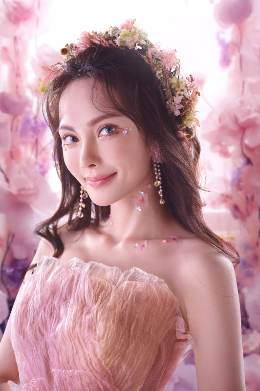 台中婚紗推薦,桃園婚紗推薦,創意婚紗照,特殊婚紗照,華納婚紗攝影棚內