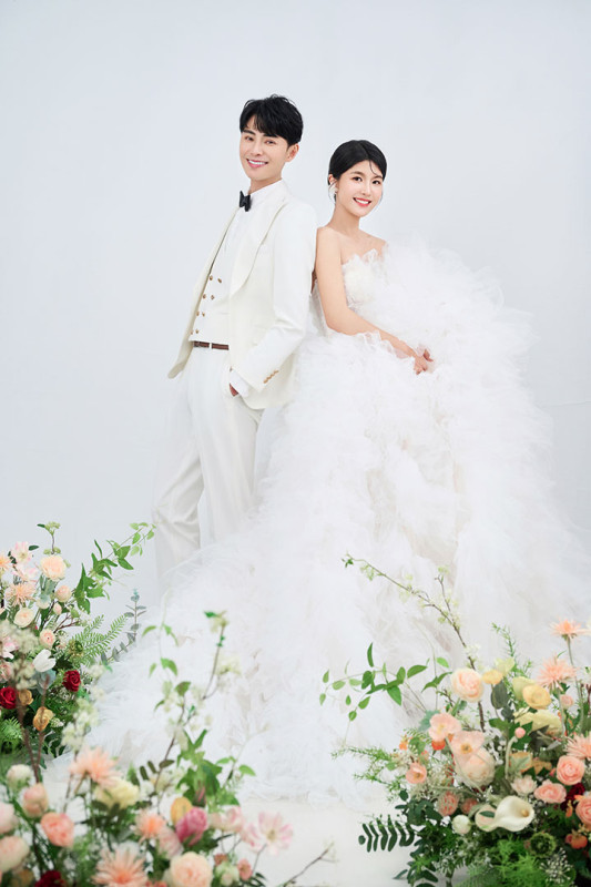 台中婚紗推薦,桃園婚紗推薦,韓式婚紗,韓系婚紗,華納婚紗攝影棚內