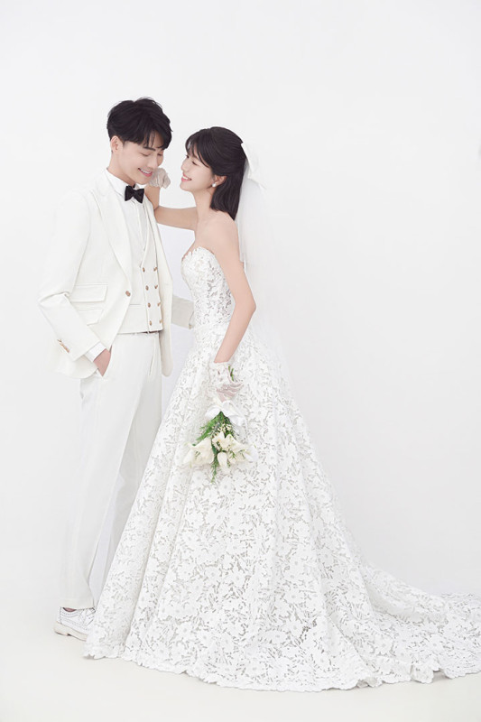 台中婚紗推薦,桃園婚紗推薦,韓式婚紗,韓系婚紗,華納婚紗攝影棚內