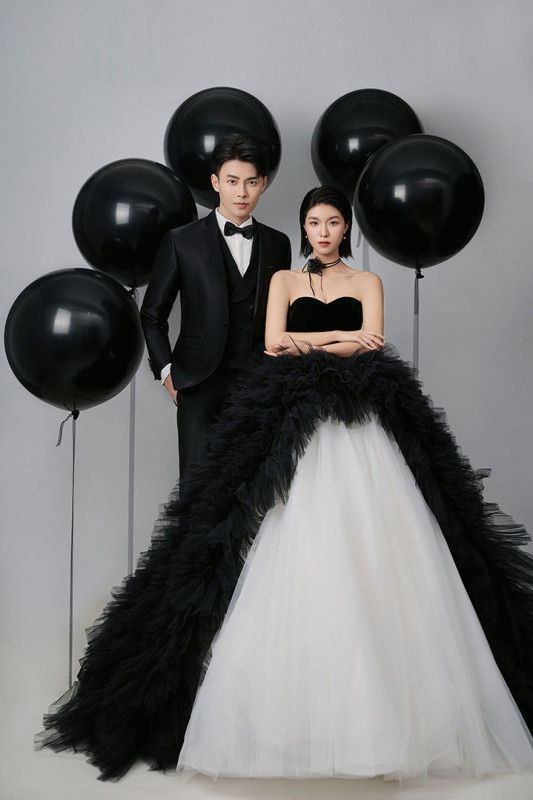 台中婚紗推薦,桃園婚紗推薦,創意婚紗照,特殊婚紗照,華納婚紗攝影棚內