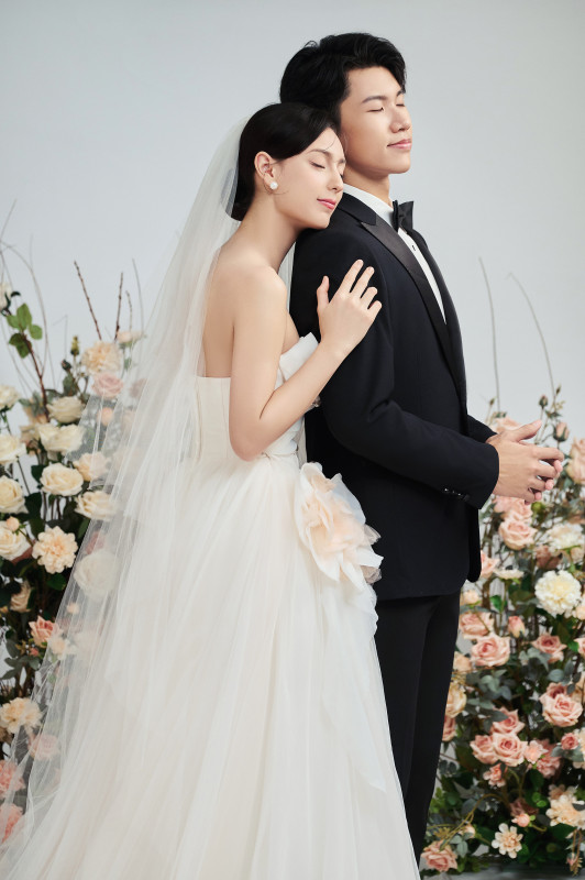 台中婚紗推薦,桃園婚紗推薦,韓式婚紗,棚內婚紗照,華納婚紗攝影棚內