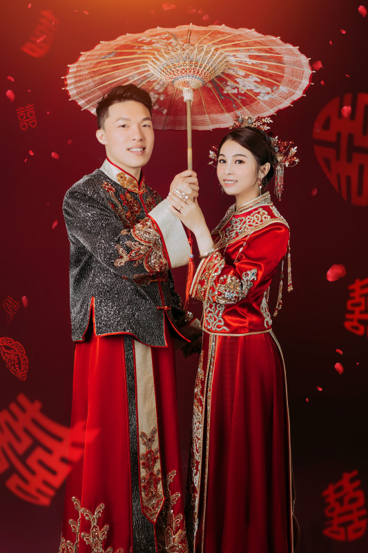 中式婚紗照,華納婚紗攝影棚,台中婚紗推薦,怡攝