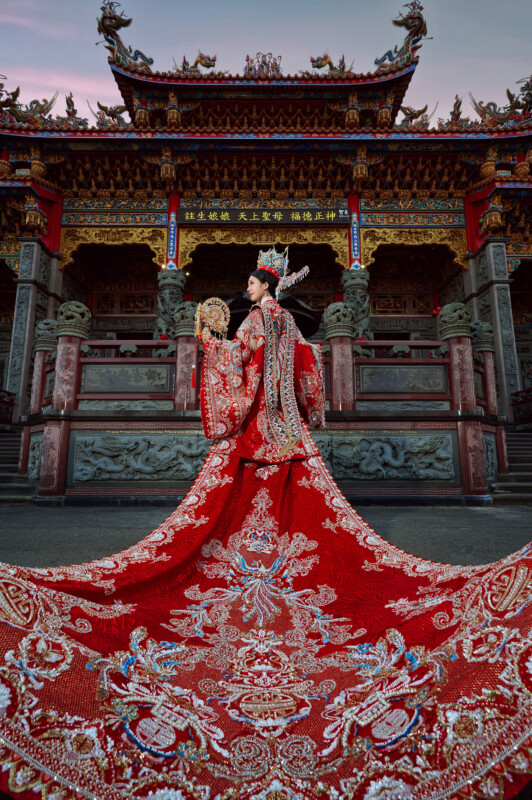 龍鳳褂,漢服婚紗,中國風婚紗,中式婚紗,竹林山觀音寺