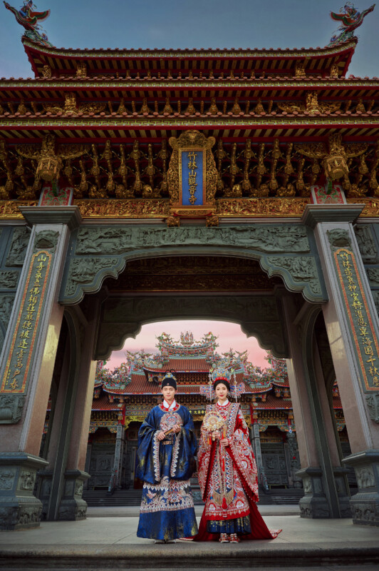 龍鳳褂,漢服婚紗,中國風婚紗,中式婚紗,竹林山觀音寺