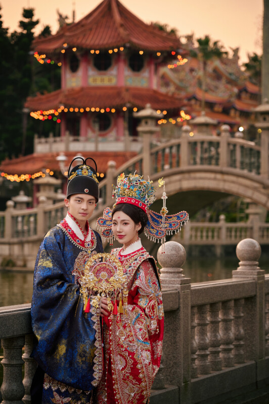 龍鳳褂,漢服婚紗,中國風婚紗,中式婚紗,竹林山觀音寺