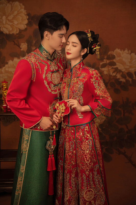 台中婚紗推薦,桃園婚紗推薦,中式婚紗,秀禾服婚紗,華納婚紗攝影棚內