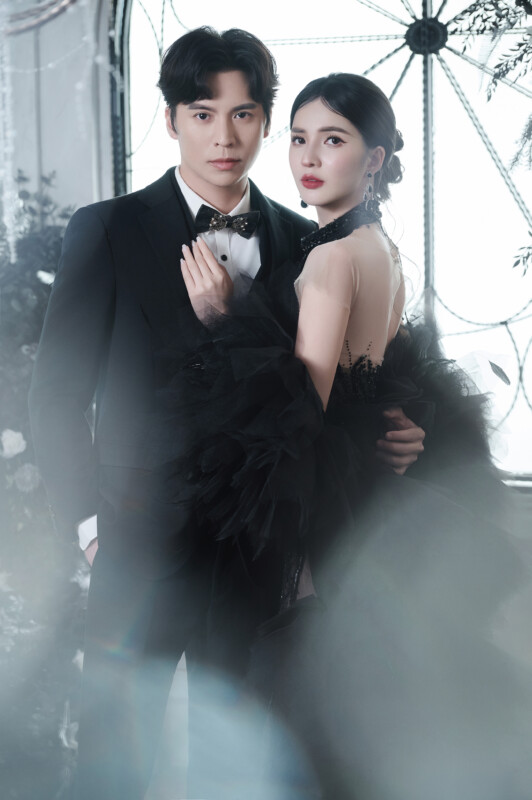 台中婚紗推薦,桃園婚紗推薦,創意婚紗照,時尚婚紗照,華納婚紗攝影棚內