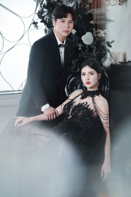 台中婚紗推薦,桃園婚紗推薦,創意婚紗照,時尚婚紗照,華納婚紗攝影棚內