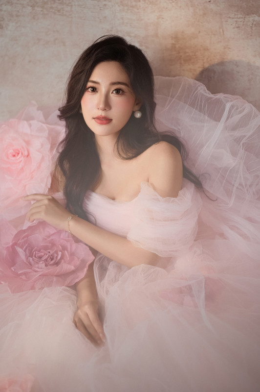 台中婚紗推薦,桃園婚紗推薦,韓式婚紗,棚內婚紗照,華納婚紗攝影棚內