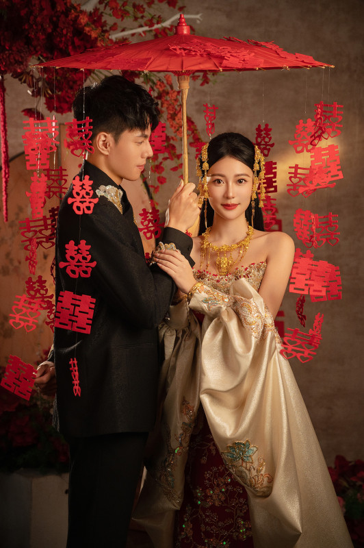 台中婚紗推薦,桃園婚紗推薦,中式婚紗,棚內婚紗照,華納婚紗攝影棚內