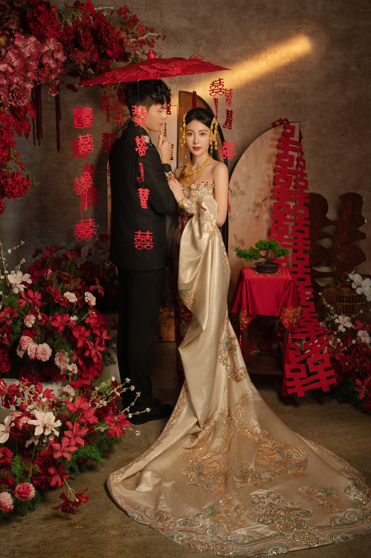 台中婚紗推薦,桃園婚紗推薦,中式婚紗,棚內婚紗照,華納婚紗攝影棚內