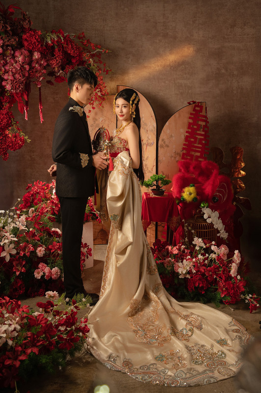 台中婚紗推薦,桃園婚紗推薦,中式婚紗,棚內婚紗照,華納婚紗攝影棚內