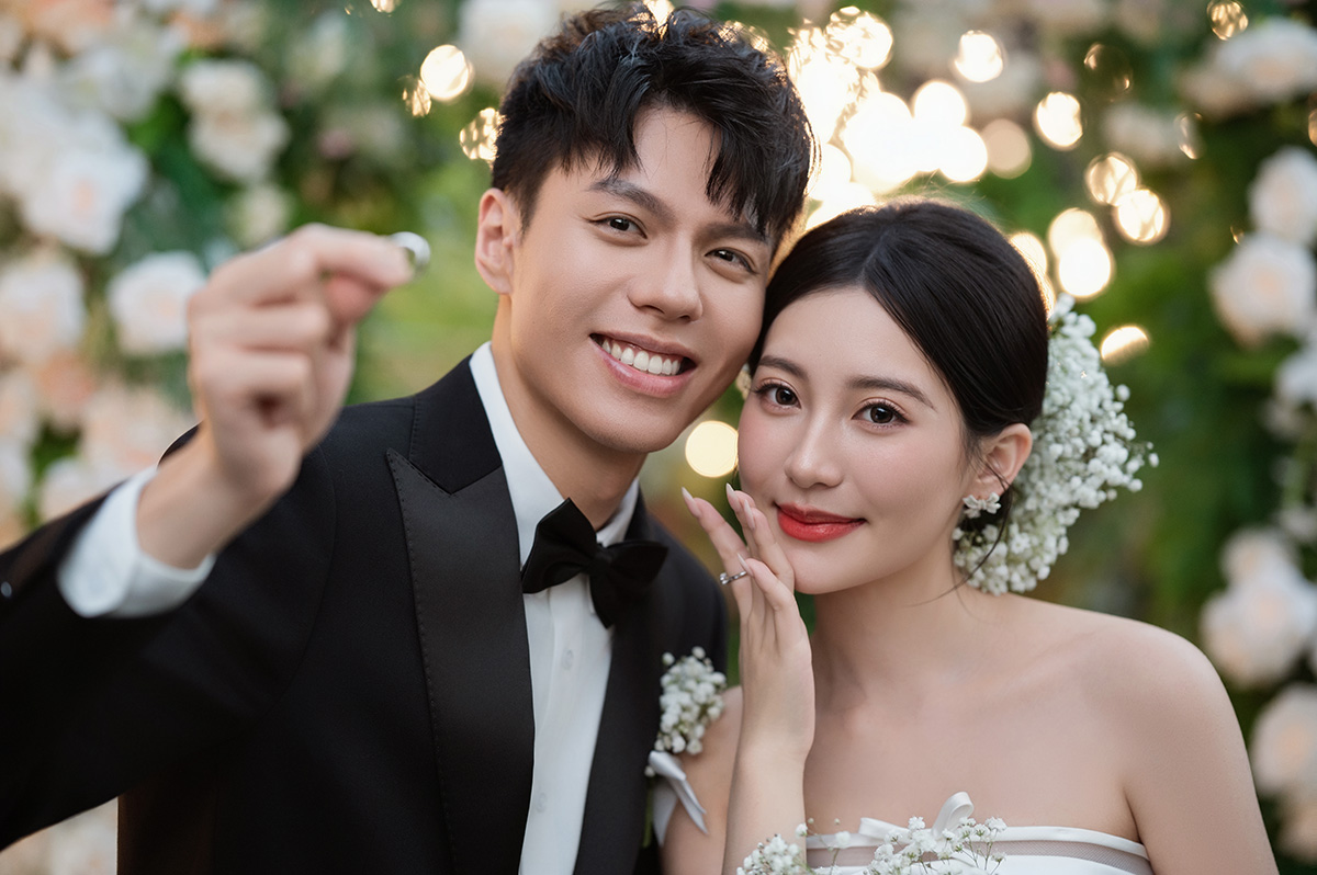 台中婚紗推薦,桃園婚紗推薦,韓式婚紗,棚內婚紗照,華納婚紗攝影棚內