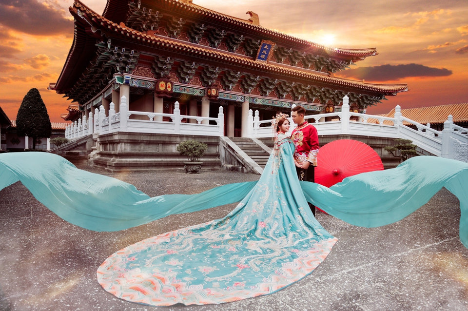 台中婚紗店，台中婚紗推薦，婚紗照推薦，客製婚紗，華納婚紗評價