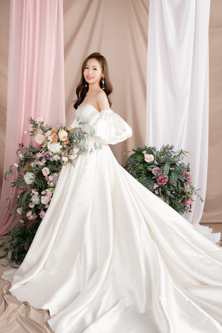 台中婚紗店，台中婚紗推薦，婚紗照推薦，客製婚紗，華納婚紗評價